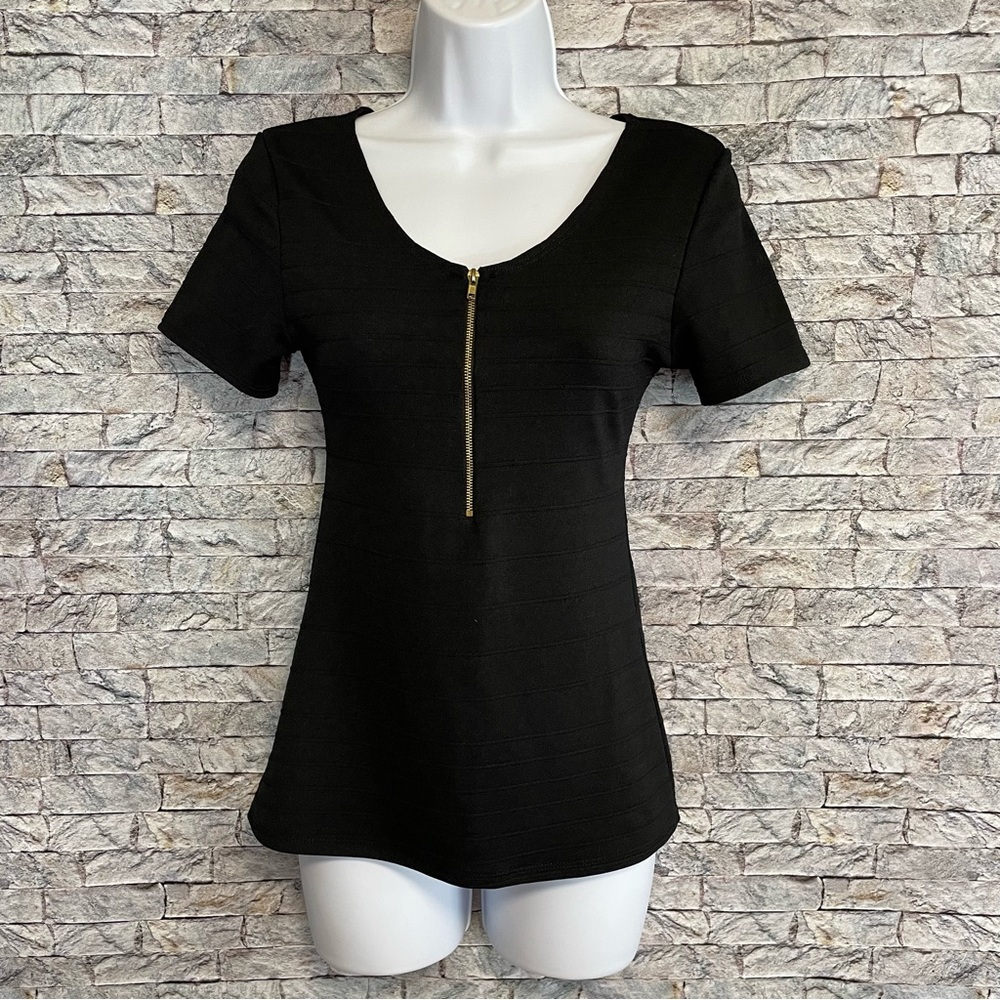 Danbee Vintage Classy top with gold zipper